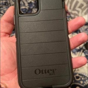 NEW OTTERBOX DEFENDER PRO (iPhone 12)